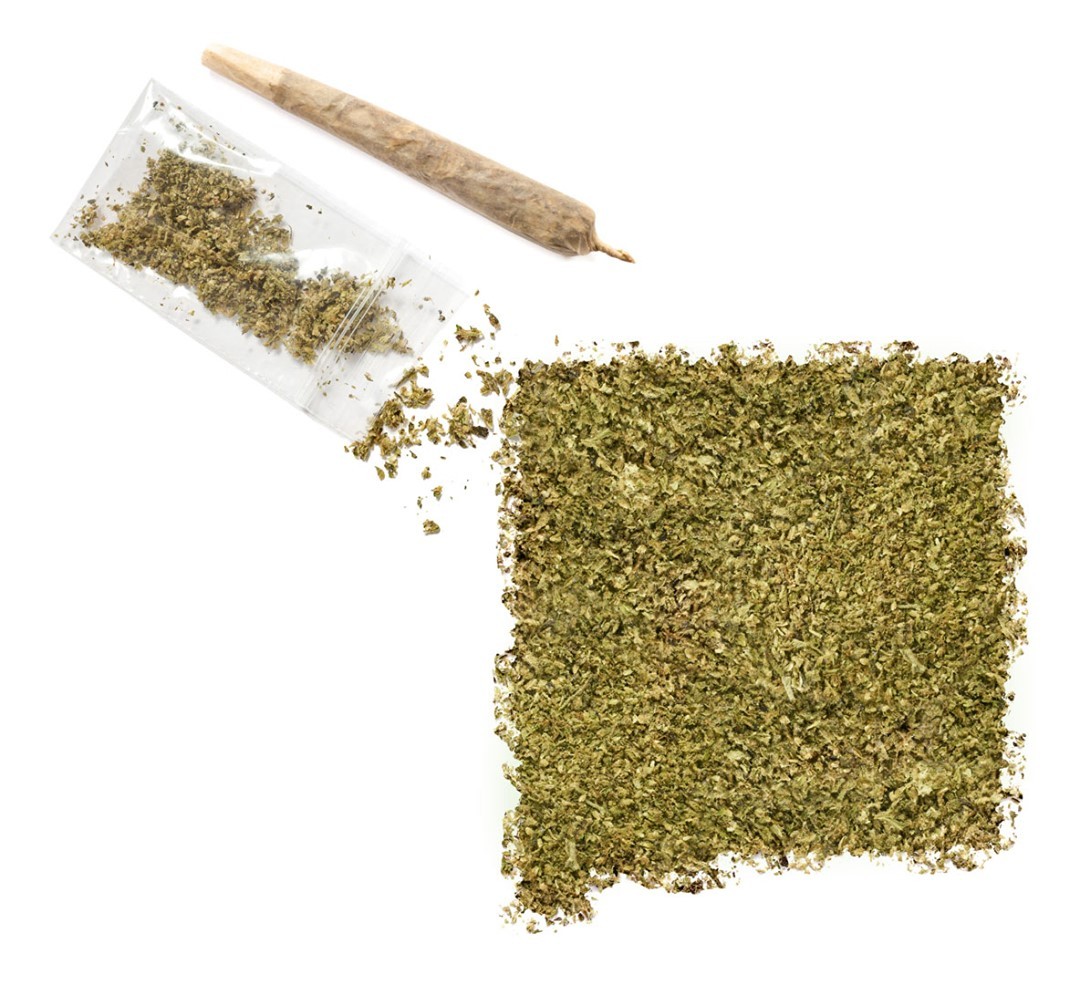 Recreational marijuana became legal in New Mexico on June 29Under the new law, adults age 21 and older can possess a maximum of two ounces outside the home. You can legally possess more than two ounces inside your home, but it “must not be visible from a public place,” so discretion is key.